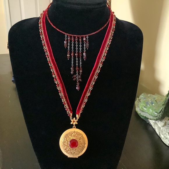 Romantic Vintage Boho Locket Necklace and Beaded Chocker Red OS - Picture 1 of 16